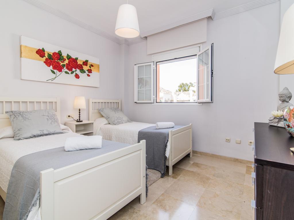 River Garden Spacious Penthouse Marbella Exterior foto