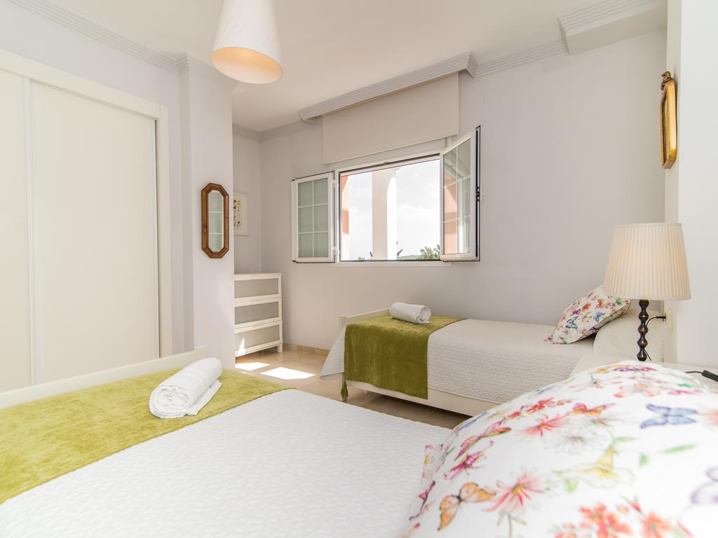 River Garden Spacious Penthouse Marbella Exterior foto